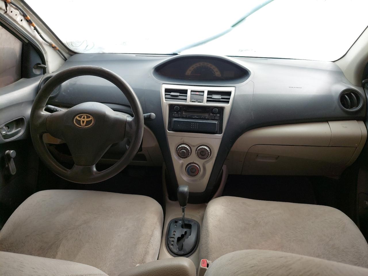 2008 TOYOTA YARIS VIN:JTDBW923881******