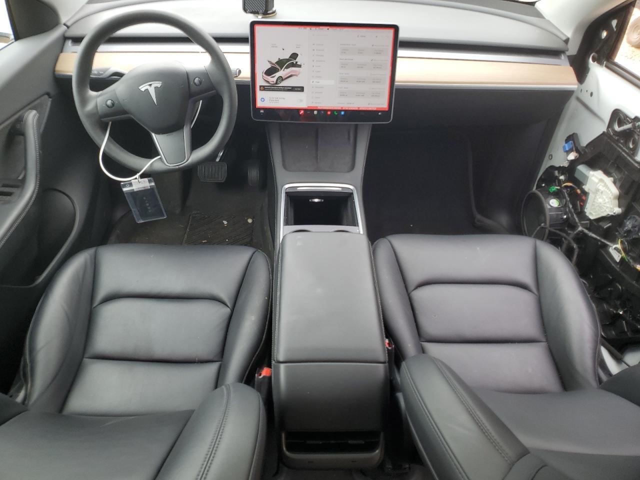 2022 TESLA MODEL Y  VIN:7SAYGDEE8NF316106