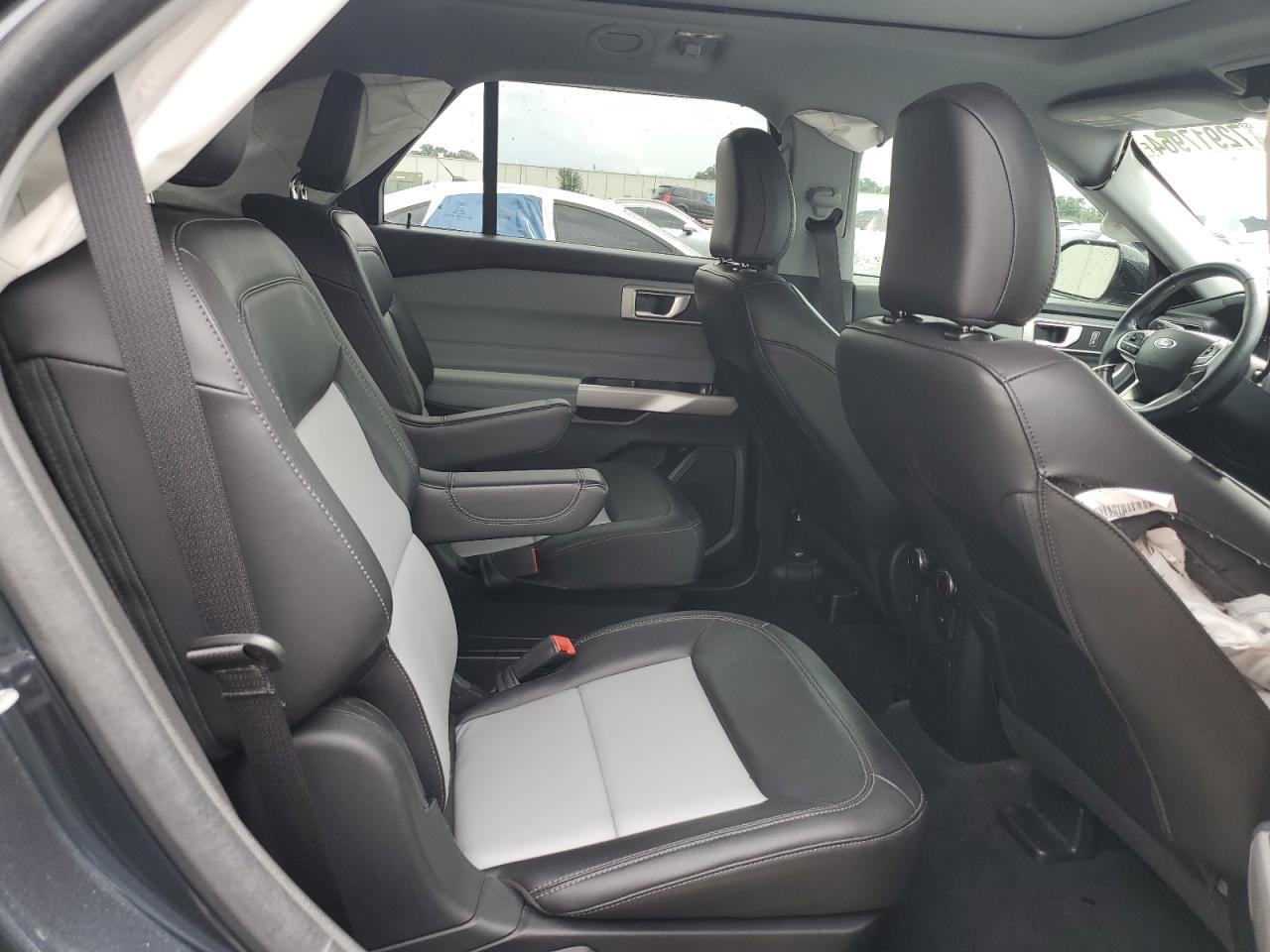 2022 FORD EXPLORER XLT VIN:1FMSK7DH6NGA70107