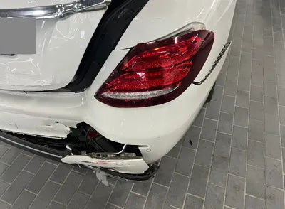 2019 Mercedes-Benz E 220 VIN: