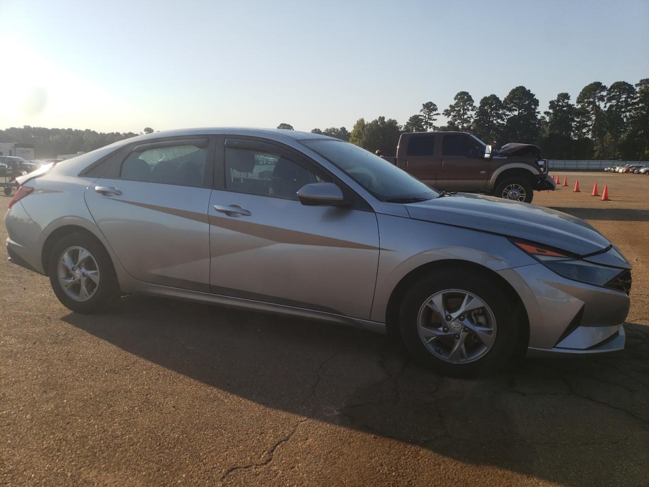 2023 HYUNDAI ELANTRA SE VIN:5NPLL4AG2PH117177