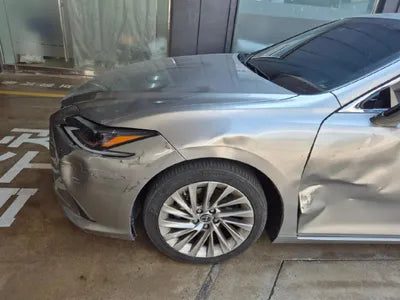 2019 Lexus ES 300 VIN: