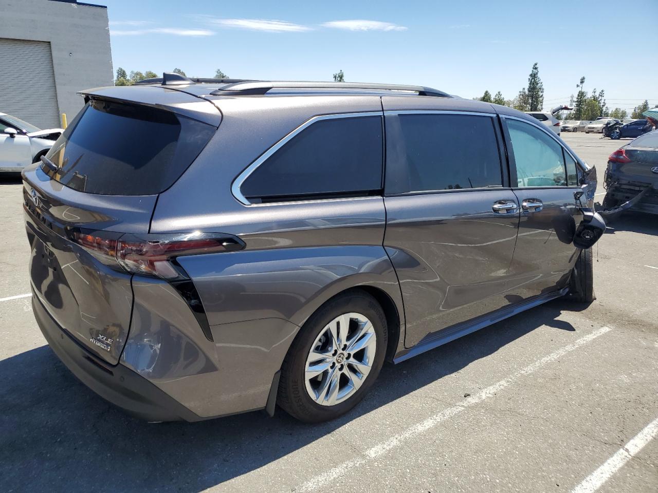 2023 TOYOTA SIENNA XLE VIN:5TDJRKEC7PS168511