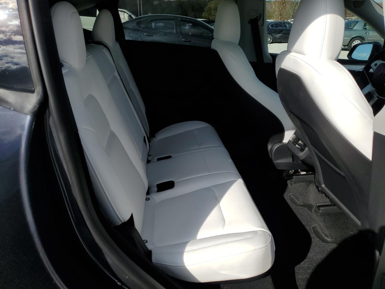 2023 TESLA MODEL Y  VIN:7SAYGDEF2PF864100