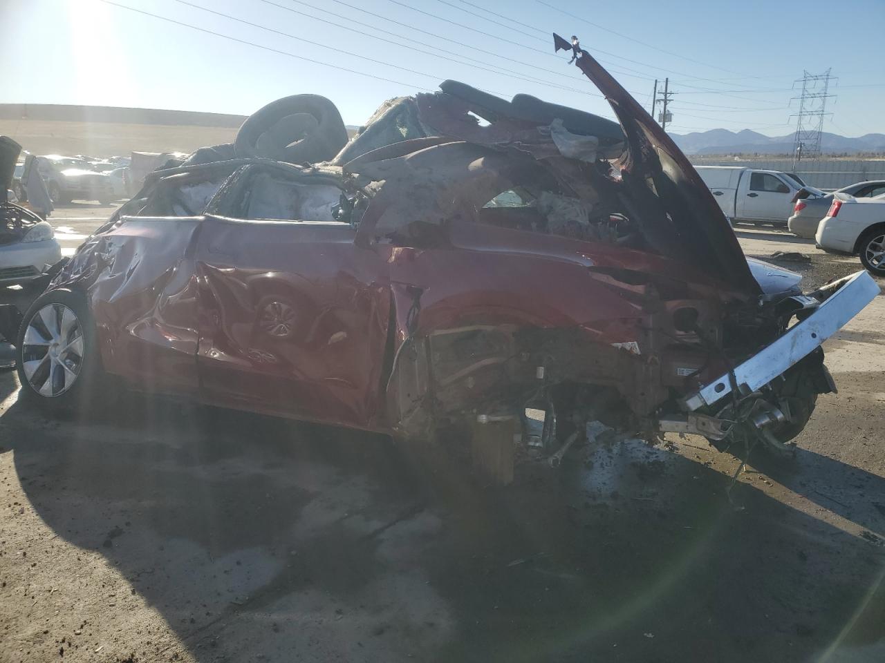 2024 TESLA MODEL Y  VIN:7SAYGDEE5RA223790