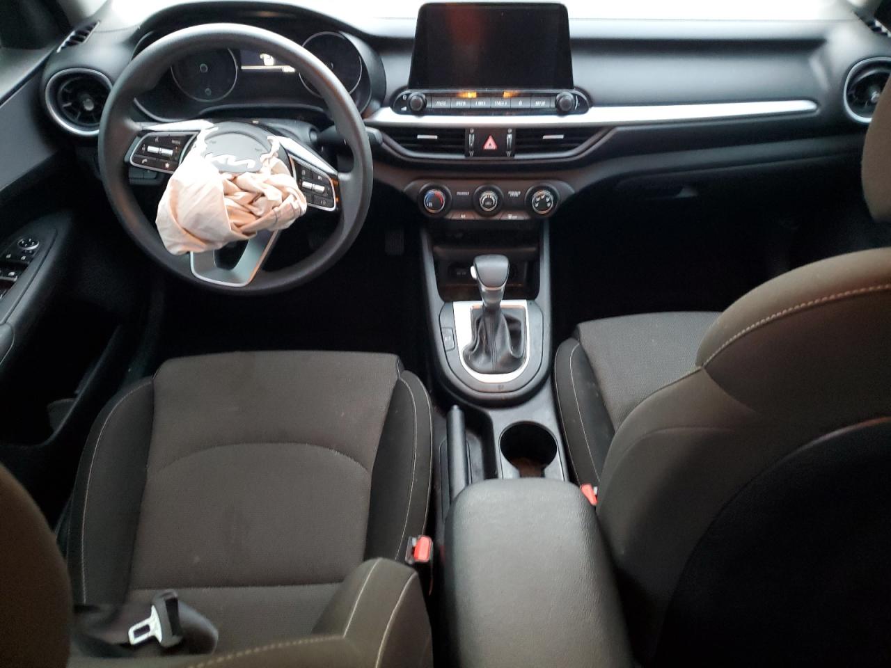 2023 KIA FORTE LX VIN:3KPF24AD8PE680101