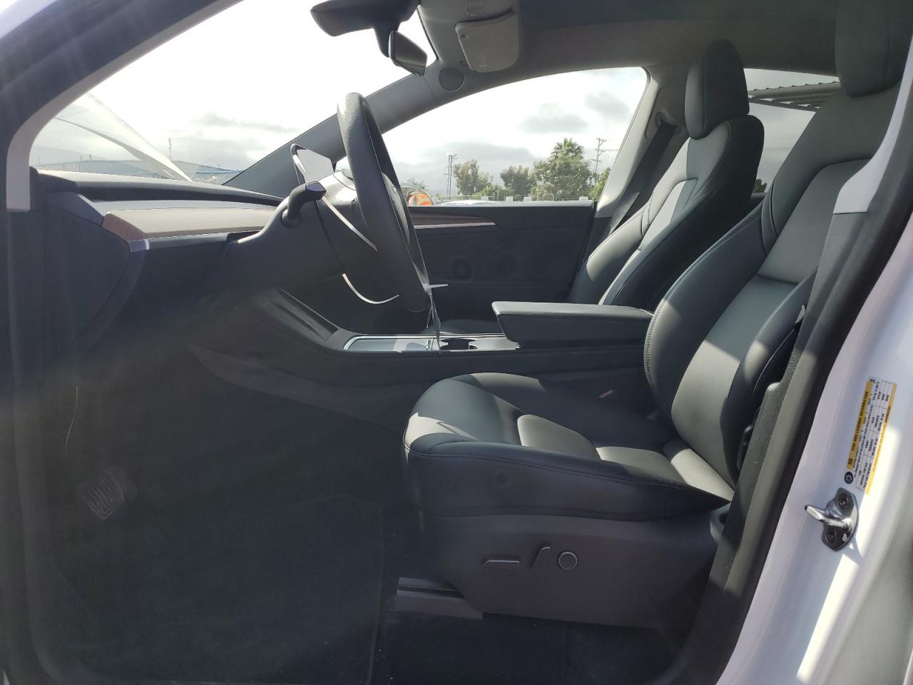 2023 TESLA MODEL Y  VIN:7SAYGDEE1PA126762