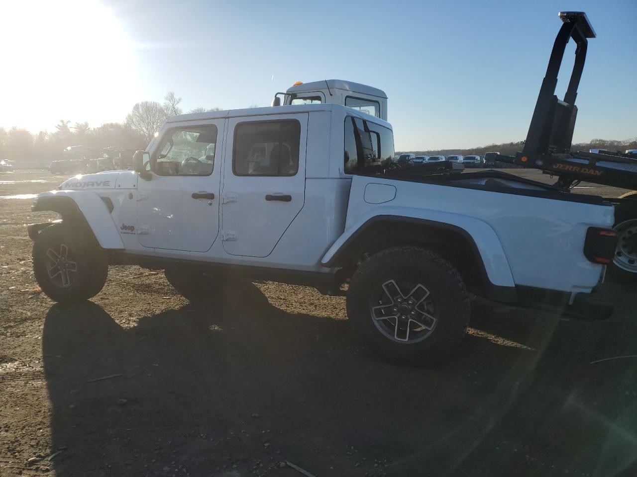 2024 JEEP GLADIATOR MOJAVE VIN:1C6JJTEGXRL105351