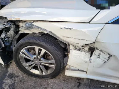 2015 Mercedes-Benz E 200 WDDKJ3EB4FF310049 VIN:WDDKJ3EB4FF310049