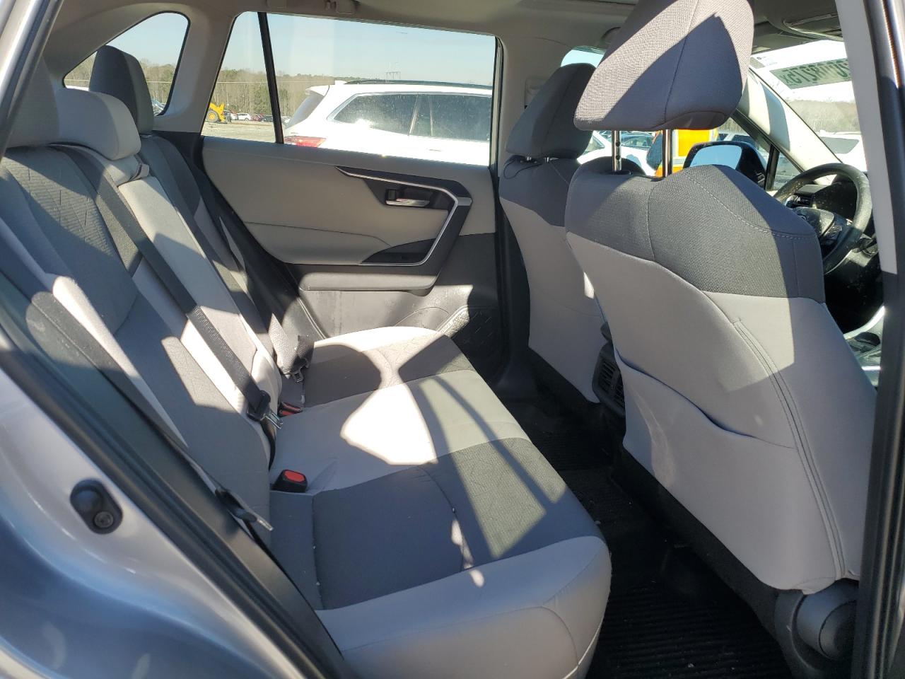 2022 TOYOTA RAV4 XLE VIN:2T3W1RFV4NC210216