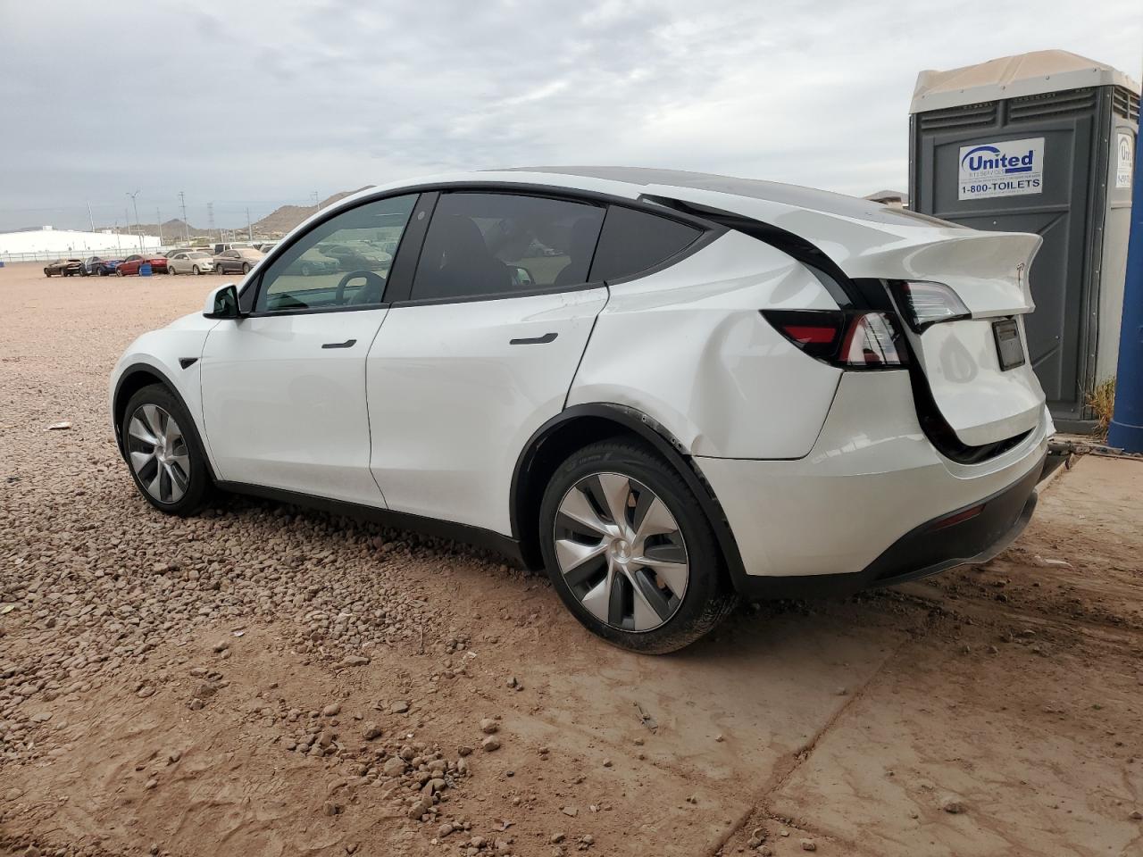 2023 TESLA MODEL Y  VIN:7SAYGAEE8PF615709