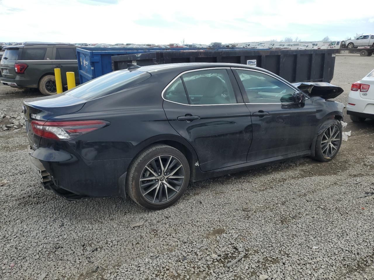 2022 TOYOTA CAMRY XLE VIN:4T1F31AK4NU582512