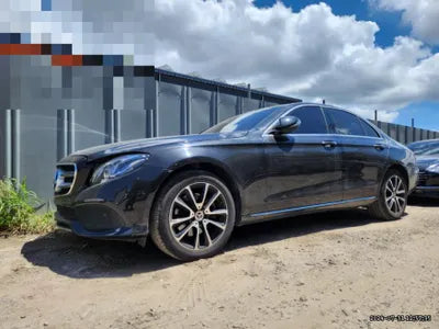 2017 Mercedes-Benz E 220 VIN: