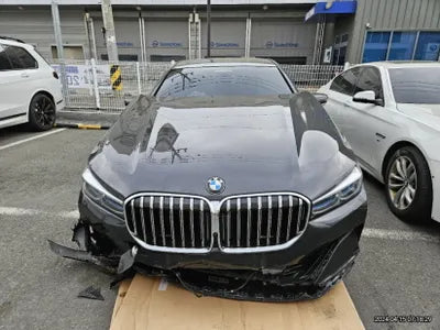 2019 BMW 740 VIN: