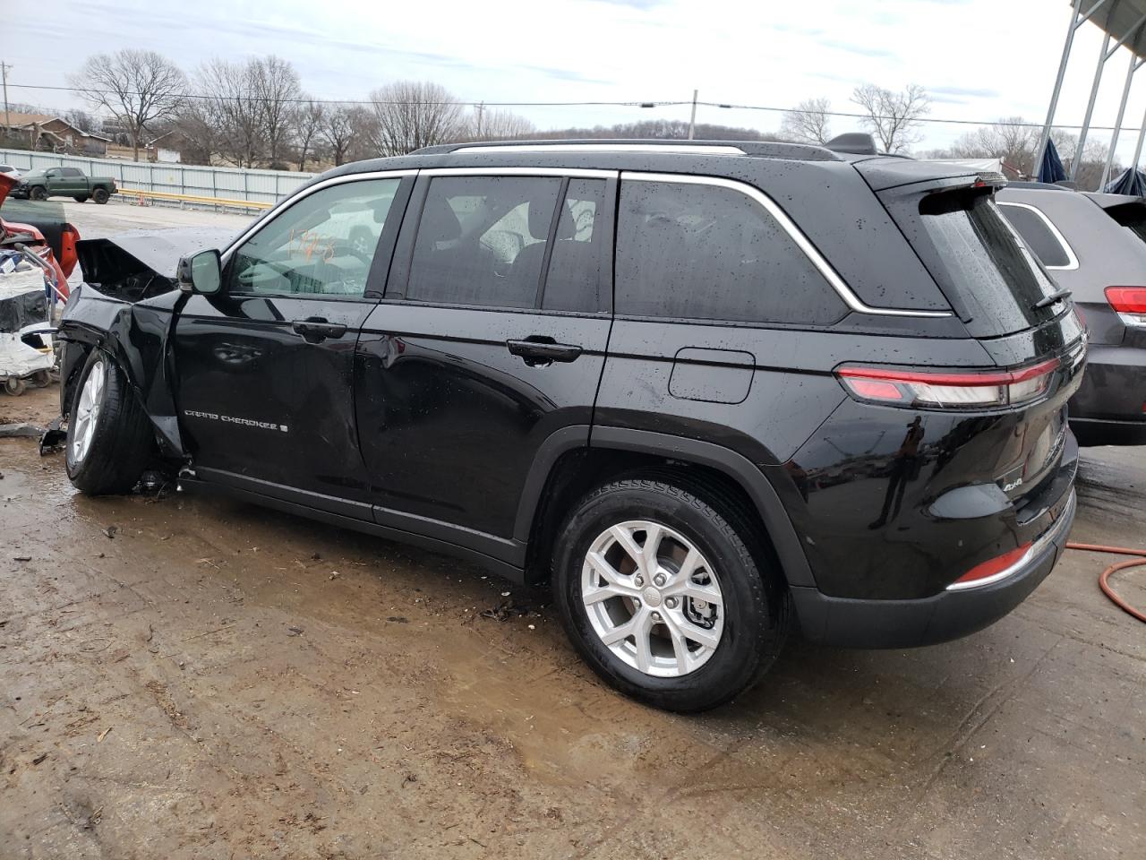 2023 JEEP GRAND CHEROKEE LIMITED VIN:1C4RJHBG2PC528385