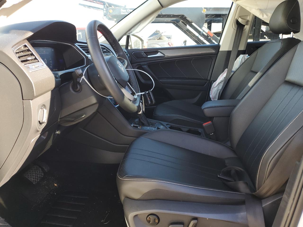 2022 VOLKSWAGEN TIGUAN SE VIN:3VV2B7AX8NM165856