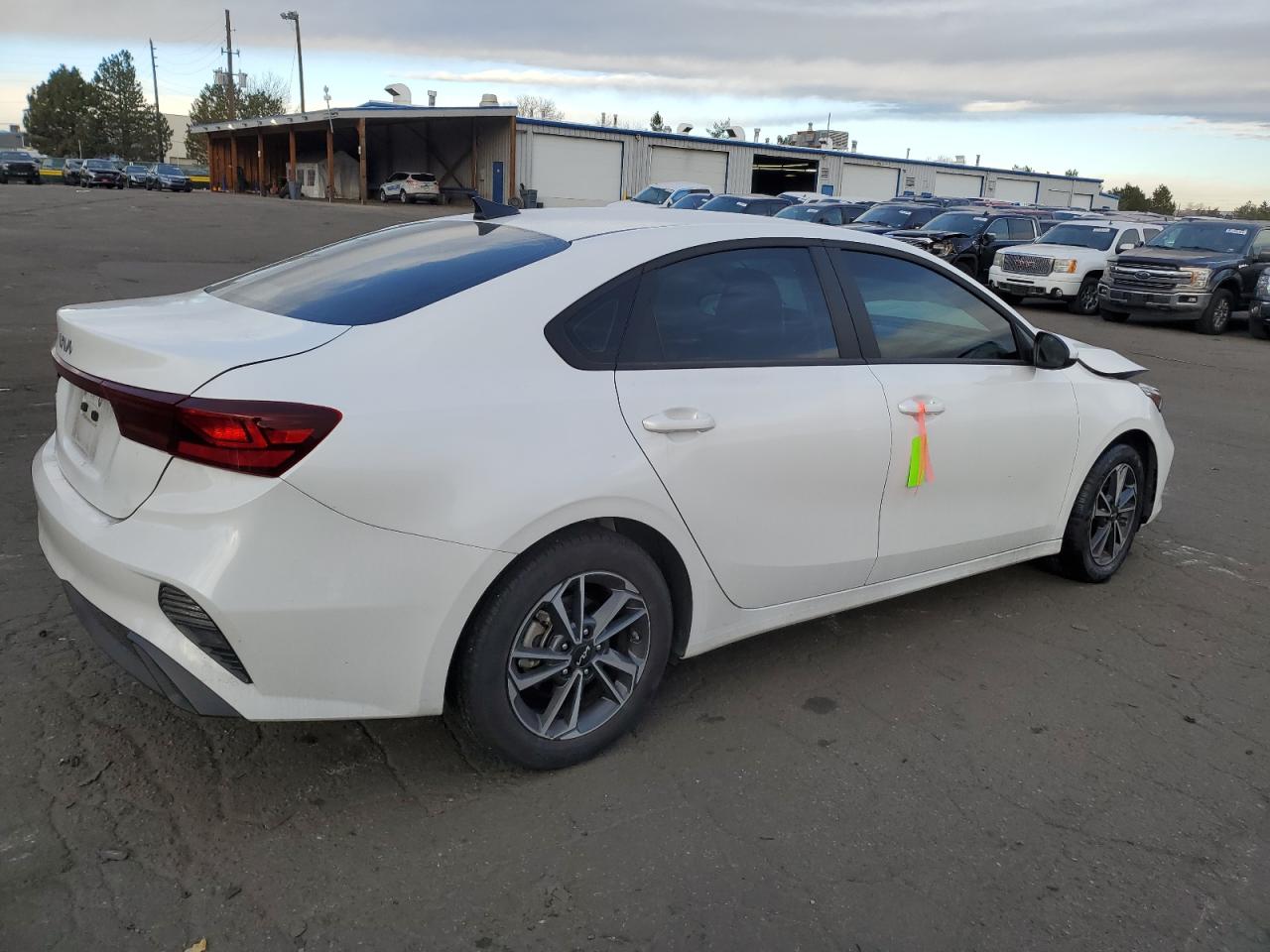 2024 KIA FORTE LX VIN:3KPF24AD6RE724972