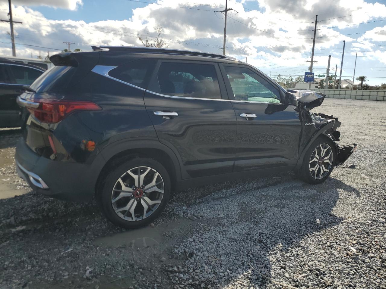 2023 KIA SELTOS SX VIN:KNDETCA24P7352126