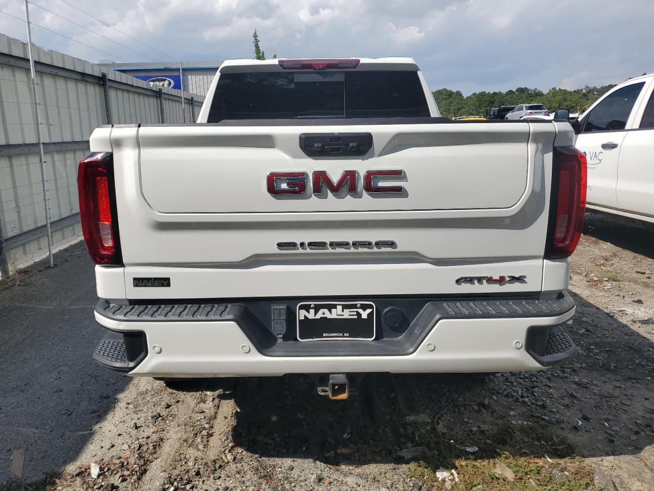 2022 GMC SIERRA K1500 AT4X VIN:3GTUUFEL0NG567436