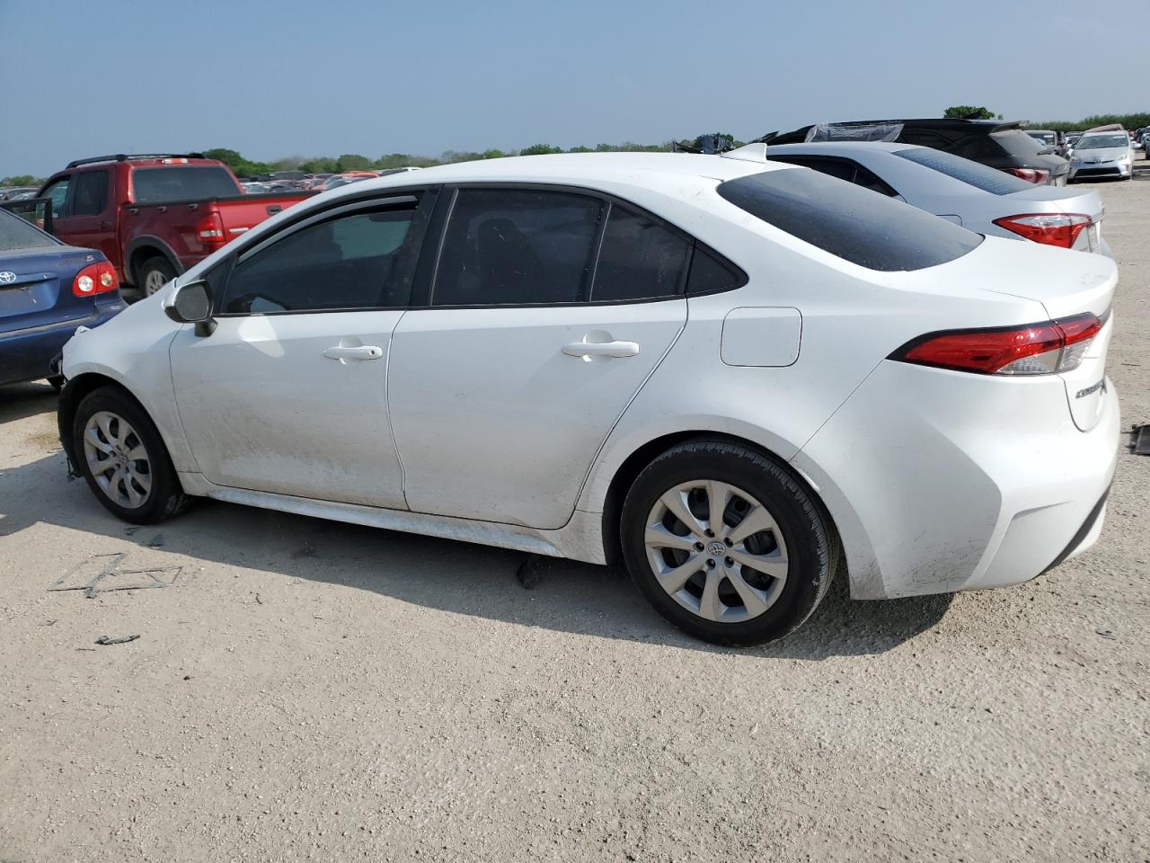 2022 TOYOTA COROLLA LE VIN:5YFEPMAEXNP332186