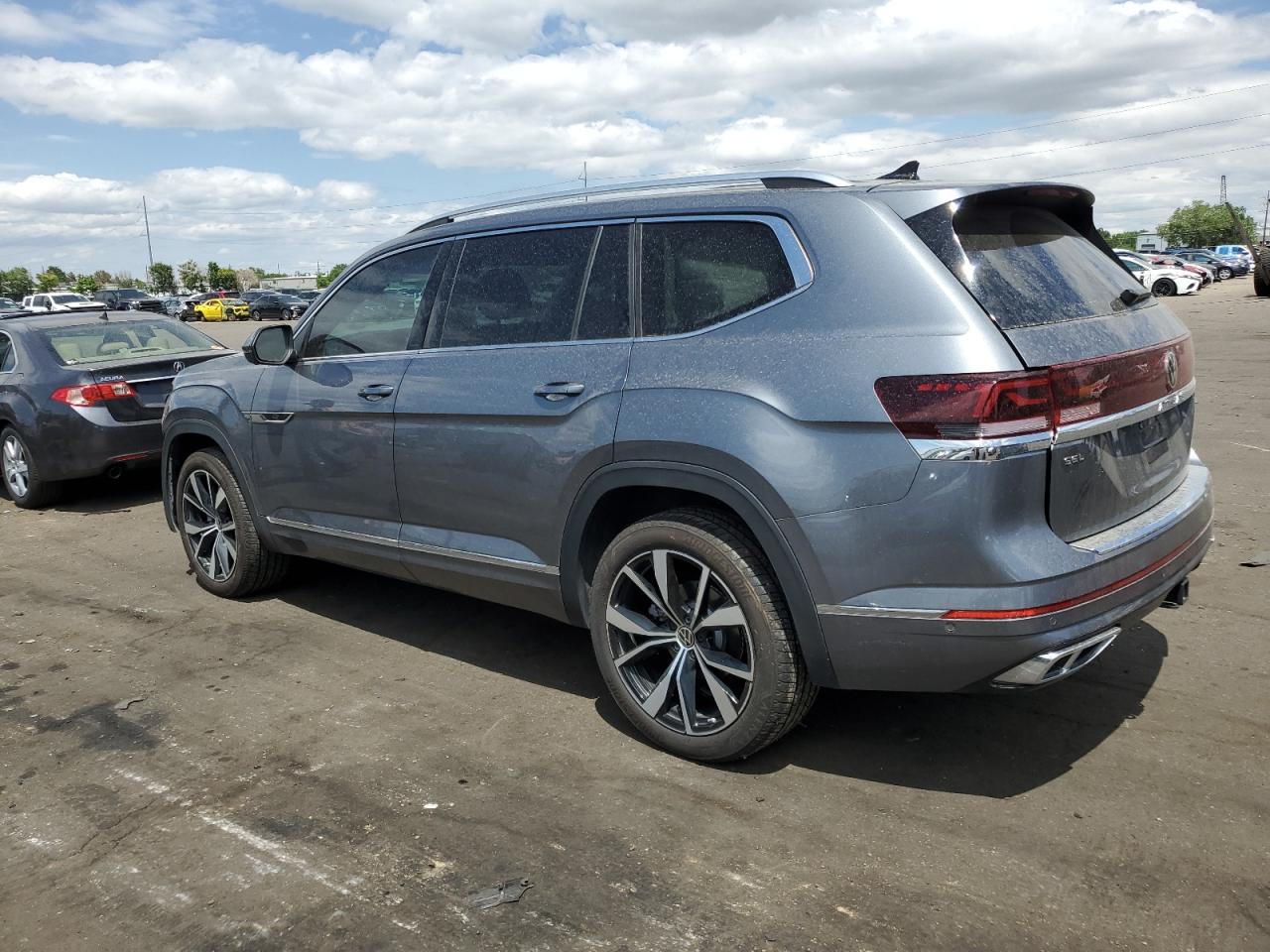 2024 VOLKSWAGEN ATLAS SEL PREMIUM R-LINE VIN:1V2FR2CA7RC555067