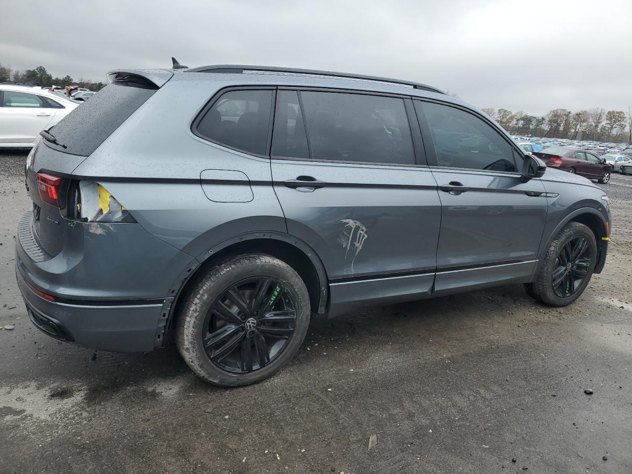 2022 VOLKSWAGEN TIGUAN SE R-LINE BLACK VIN:3VV8B7AX7NM050918