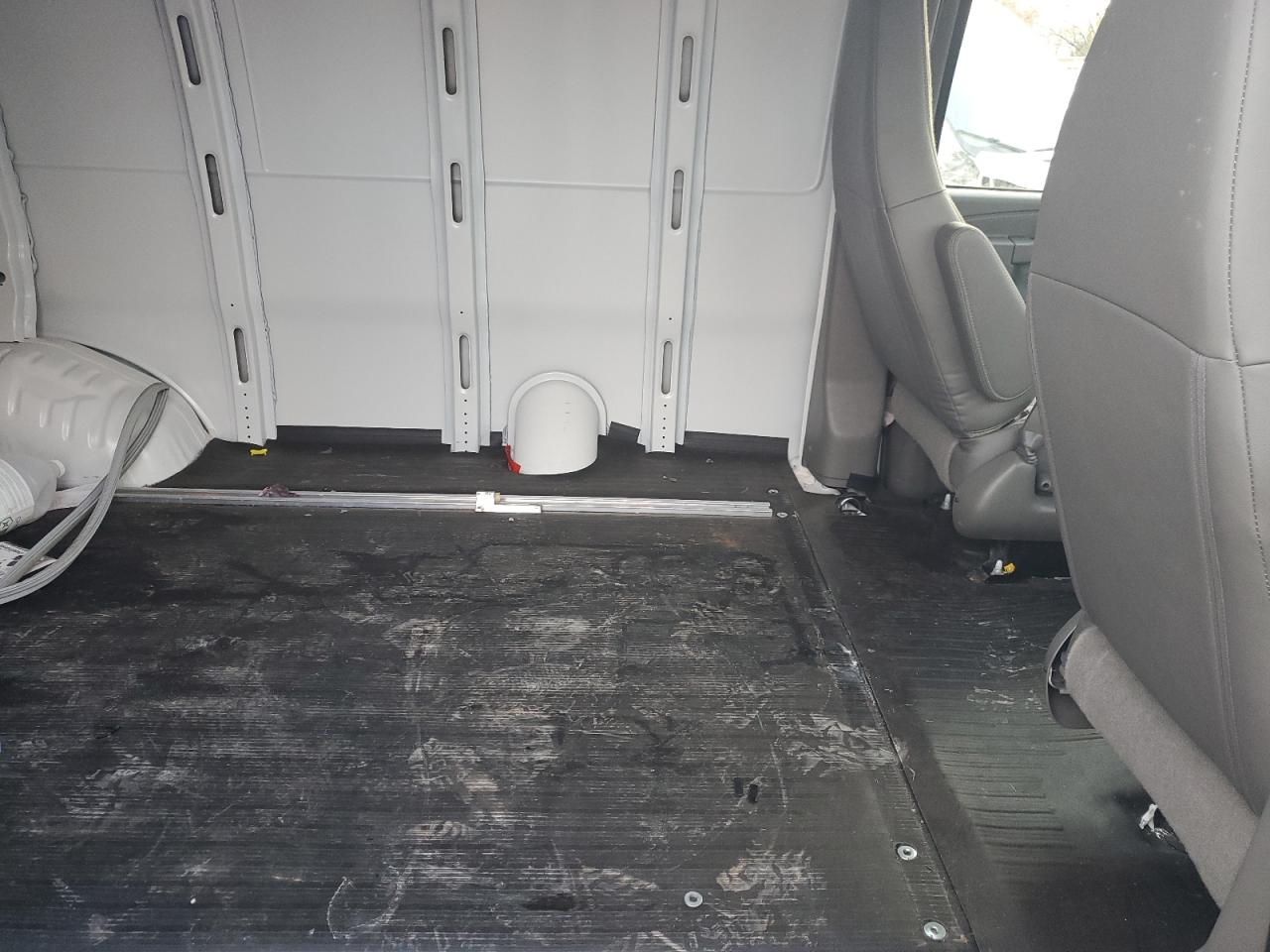 2023 CHEVROLET EXPRESS G2500  VIN:1GCWGAFP1P1248651