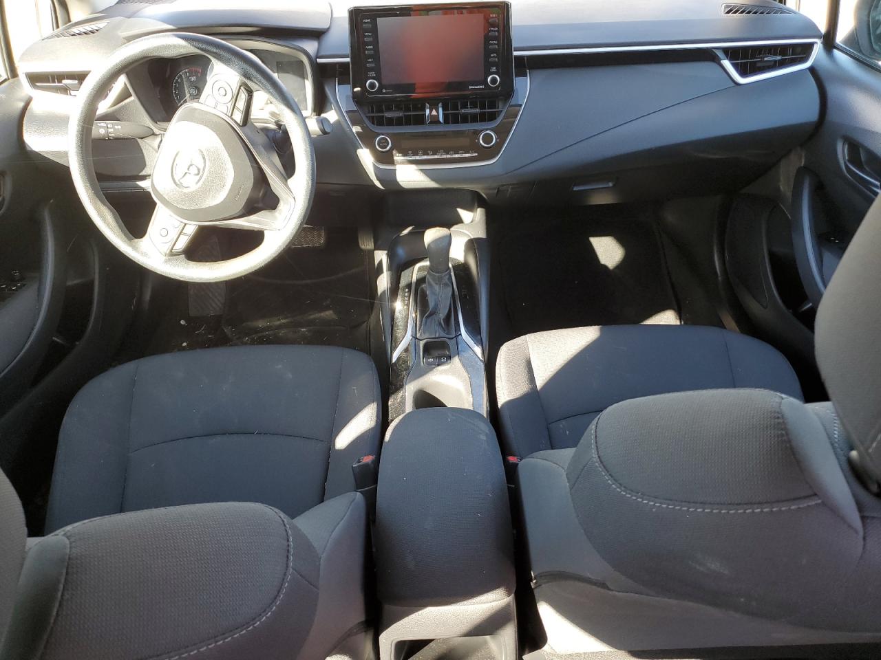 2022 TOYOTA COROLLA LE VIN:5YFEPMAE0NP271740