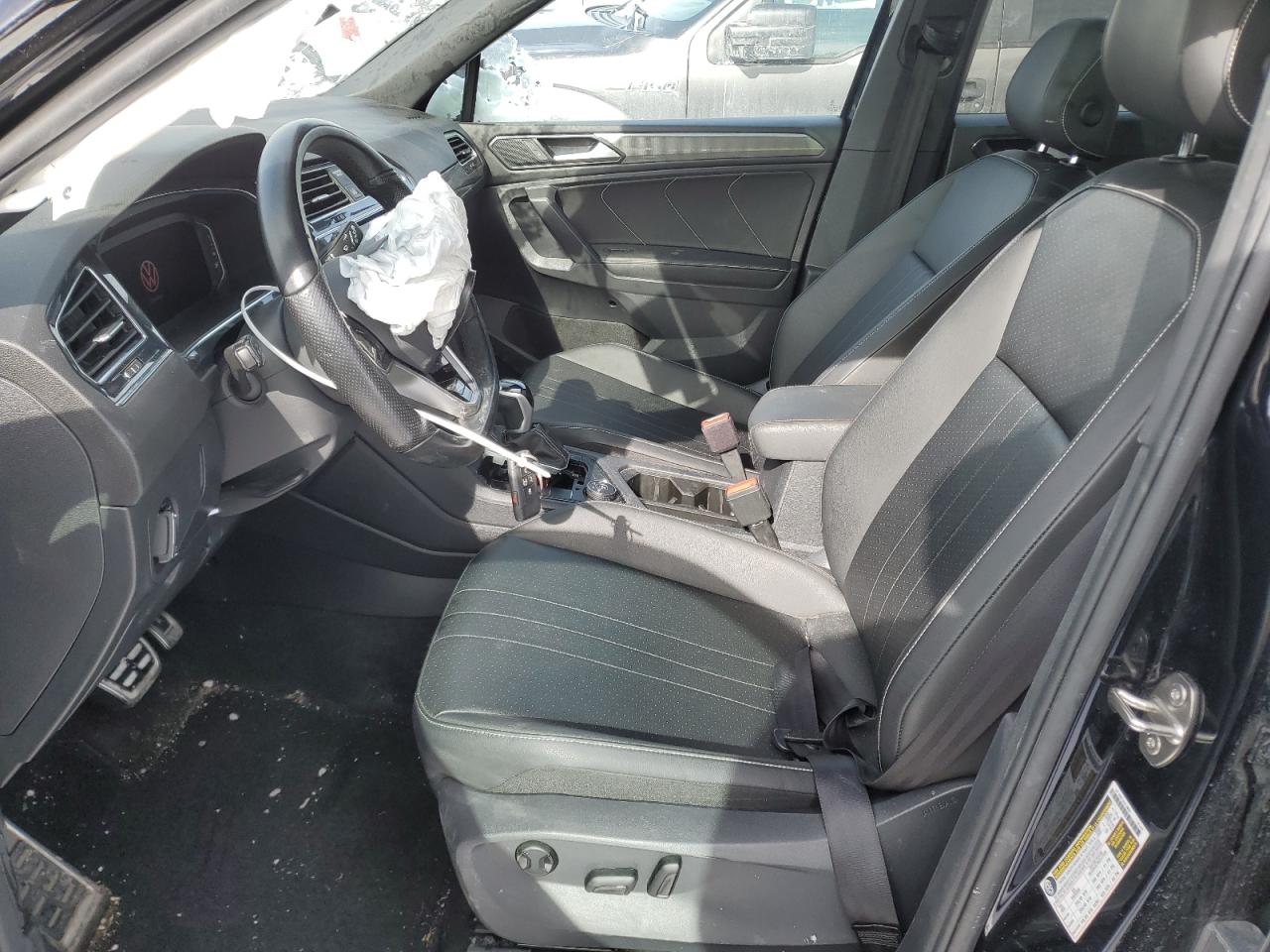 2023 VOLKSWAGEN TIGUAN SE R-LINE BLACK VIN:3VV8B7AX3PM027140