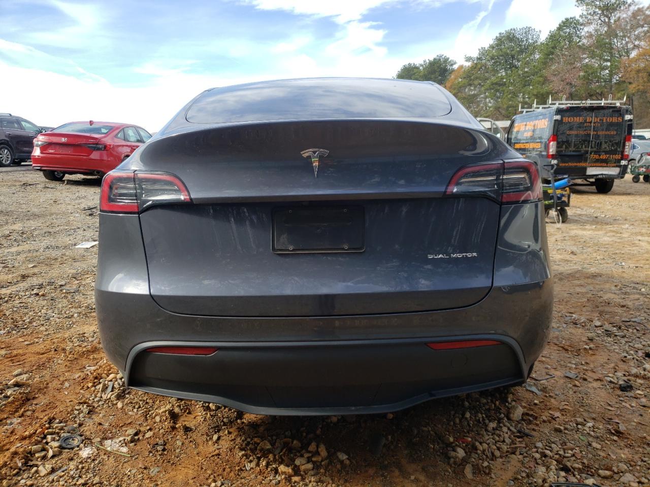 2023 TESLA MODEL Y  VIN:7SAYGDEE8PF823817