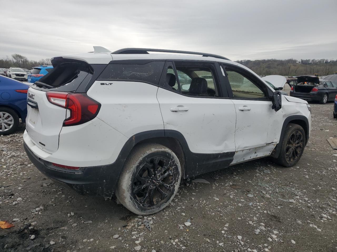 2022 GMC TERRAIN SLT VIN:3GKALVEV7NL302641