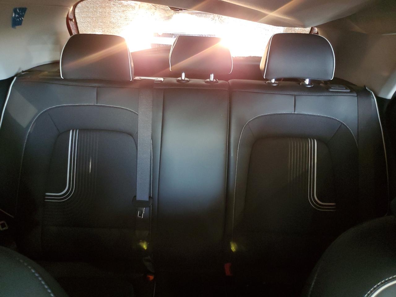 2022 HYUNDAI VENUE SEL VIN:KMHRC8A33NU186943