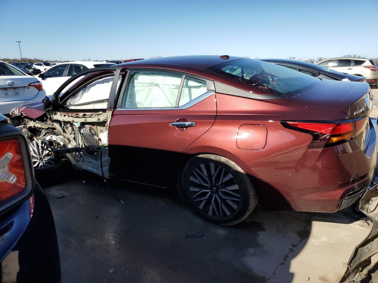 2024 NISSAN ALTIMA SV VIN:1N4BL4DV4RN433095