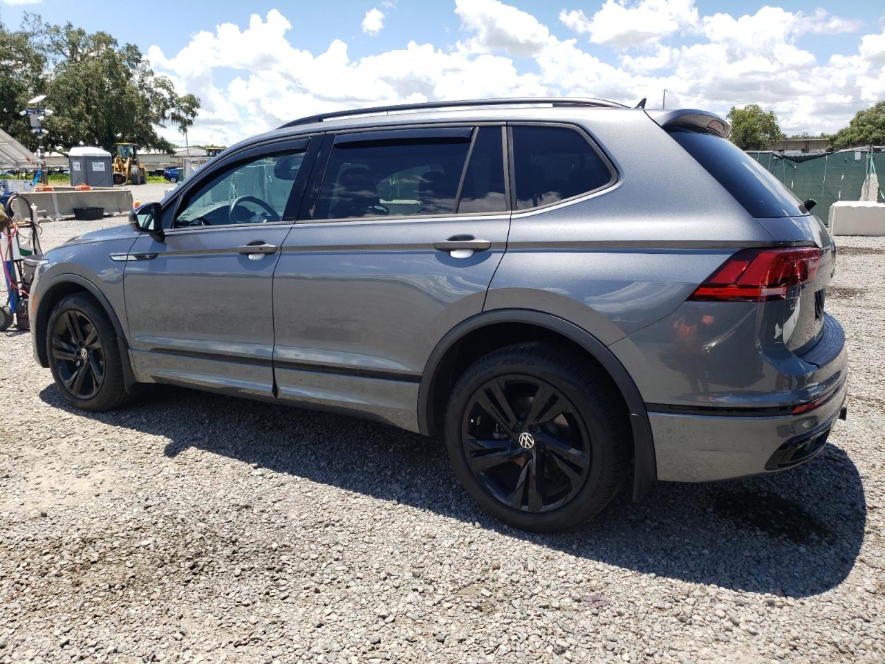 2023 VOLKSWAGEN TIGUAN SE R-LINE BLACK VIN:3VVCB7AX9PM057138