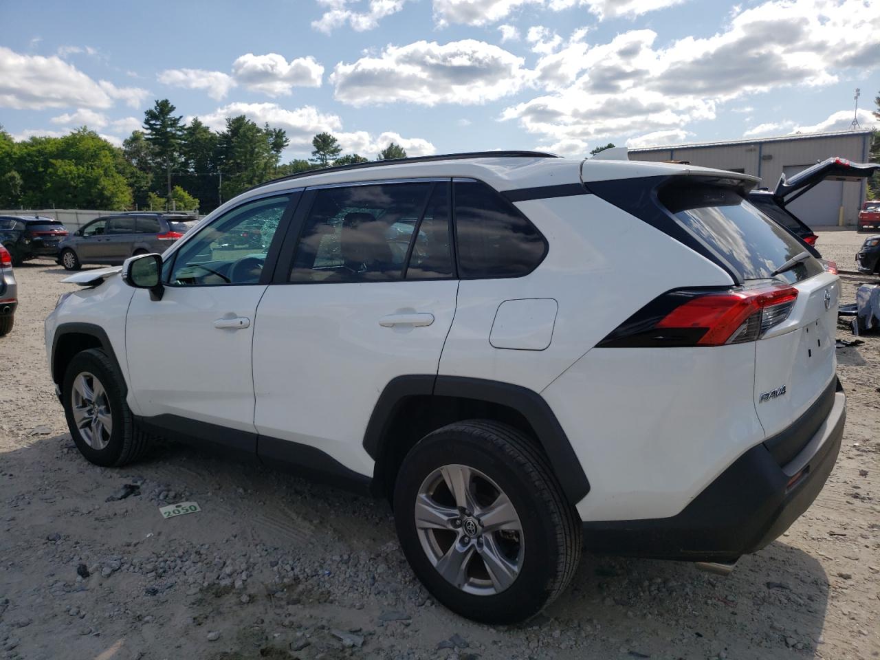 2023 TOYOTA RAV4 XLE VIN:2T3P1RFV8PW358746