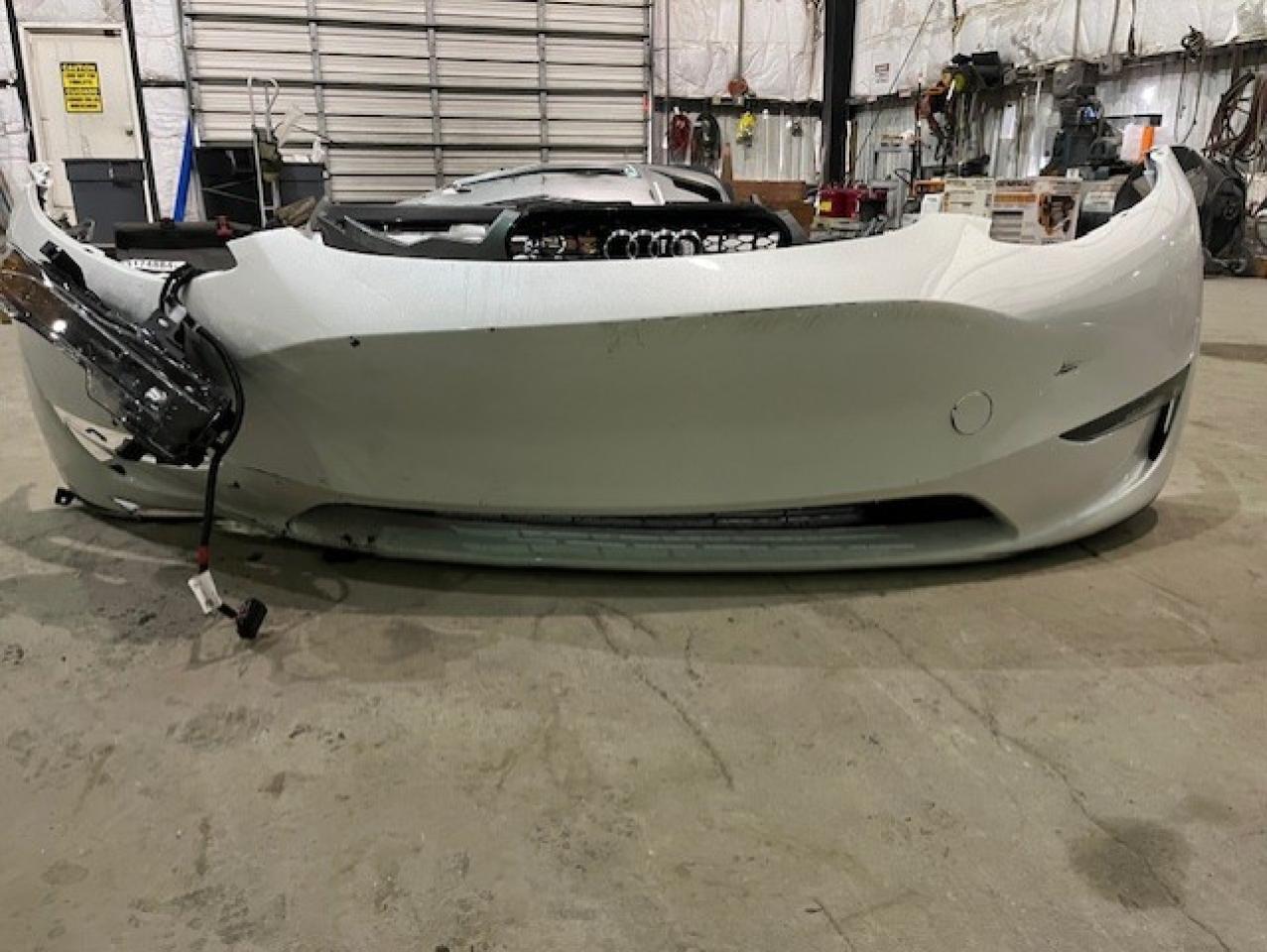 2024 TESLA MODEL Y  VIN:7SAYGDEE2RF153619