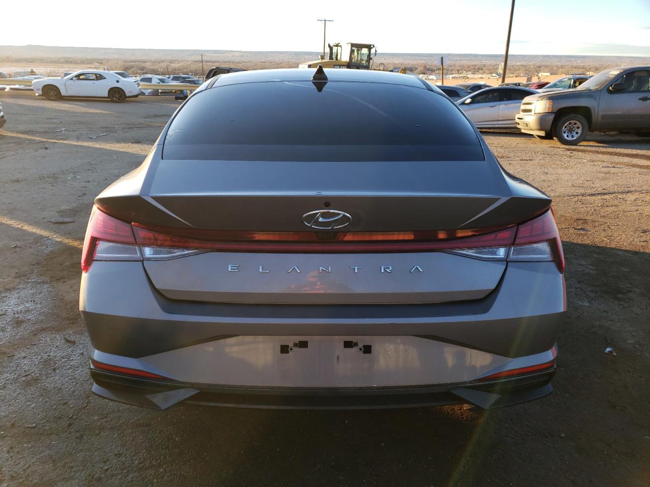 2022 HYUNDAI ELANTRA SEL VIN:KMHLN4AG1NU363873