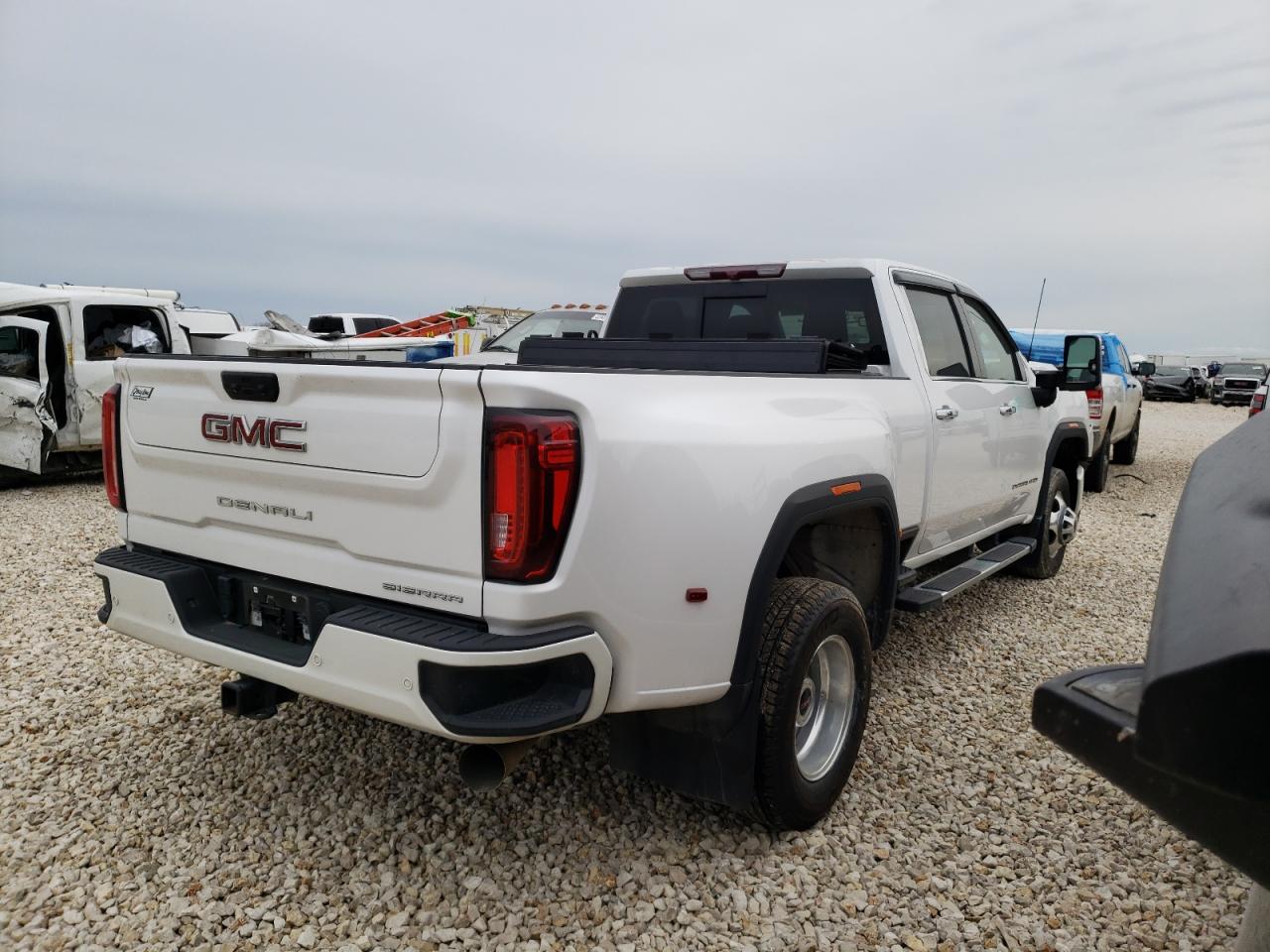 2022 GMC SIERRA K3500 DENALI VIN:1GT49WEY7NF191820