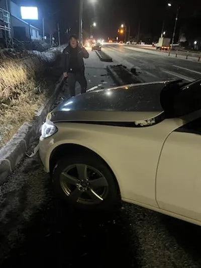 2016 Mercedes-Benz C 200 WDDWF3HB8HR232049 VIN:WDDWF3HB8HR232049