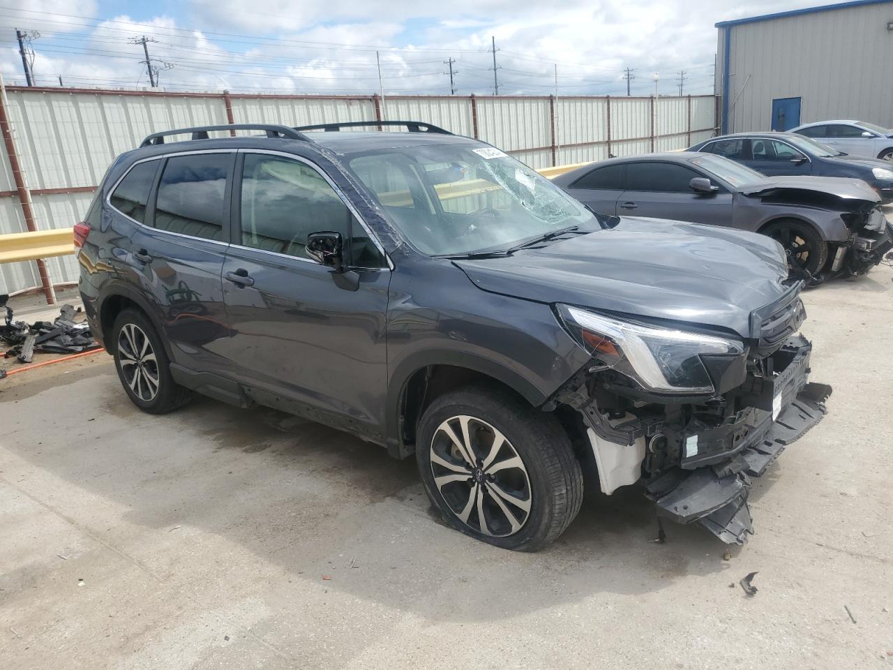 2022 SUBARU FORESTER LIMITED VIN:JF2SKAPC2NH470369