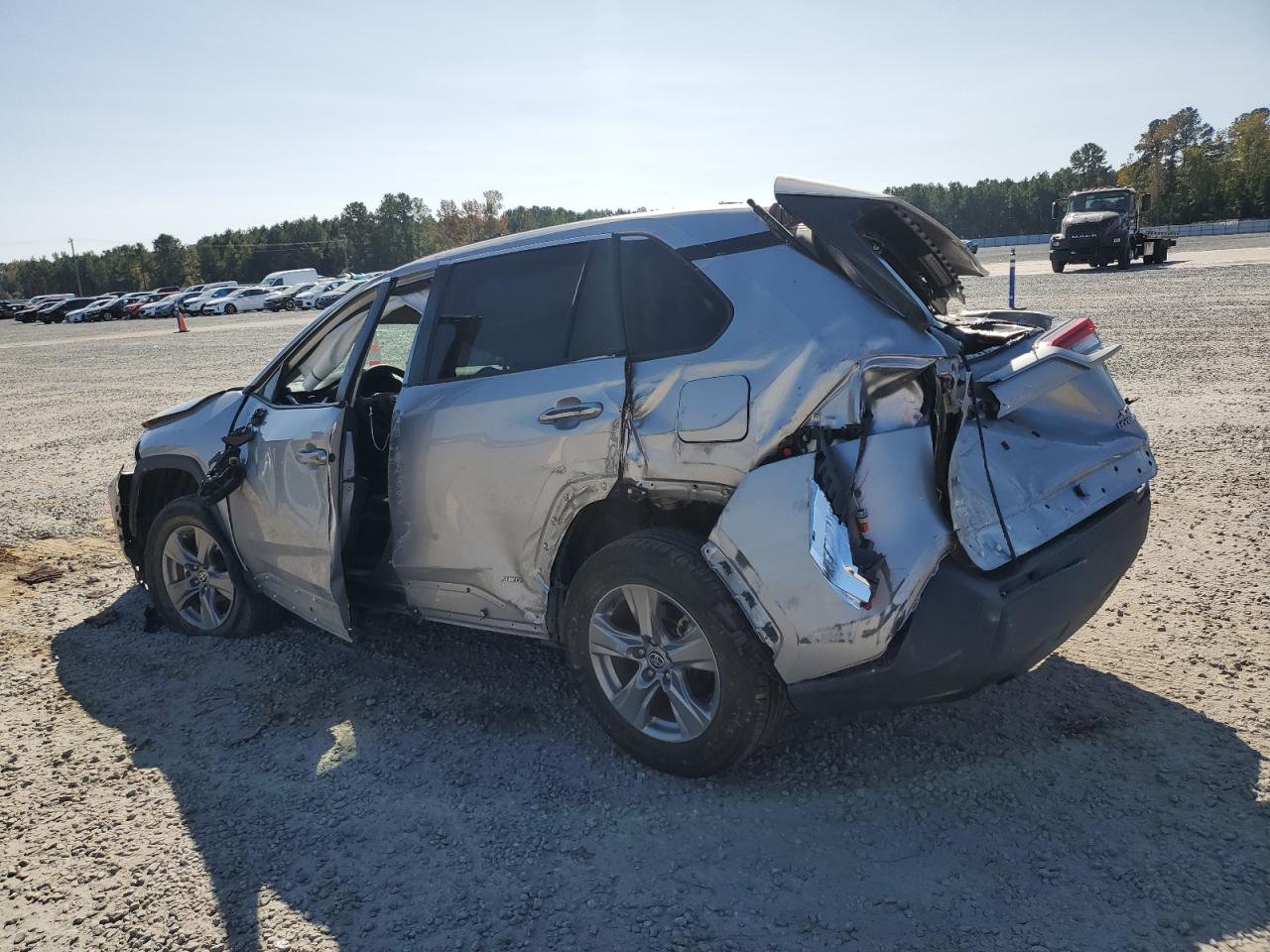 2022 TOYOTA RAV4 XLE VIN:4T3RWRFV9NU063646