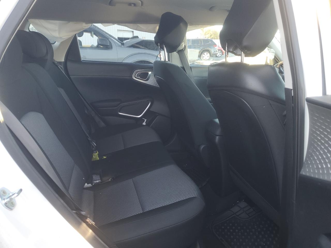 2023 KIA SOUL LX VIN:KNDJ23AU1P7842820