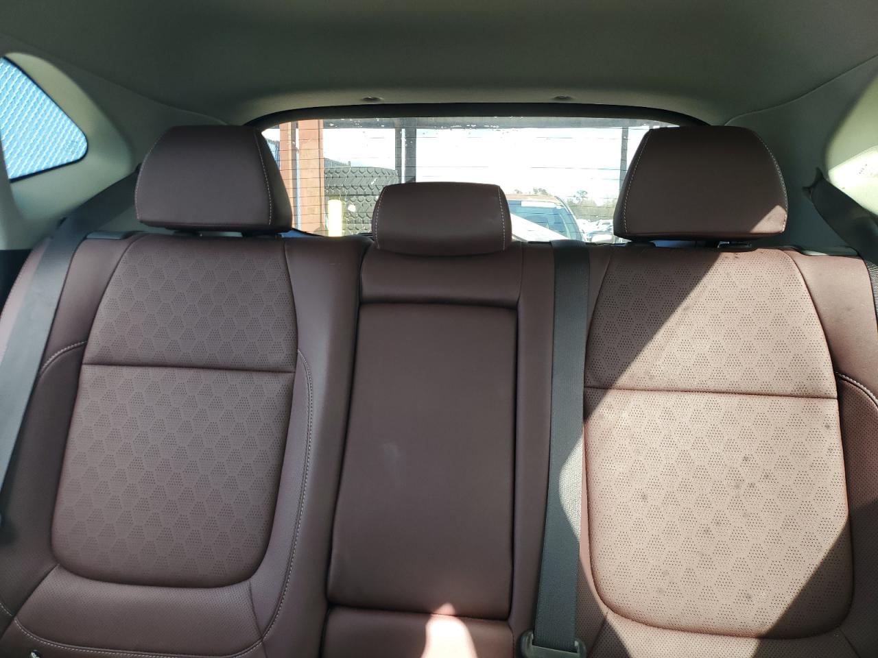 2023 KIA SELTOS SX VIN:KNDETCA24P7352126