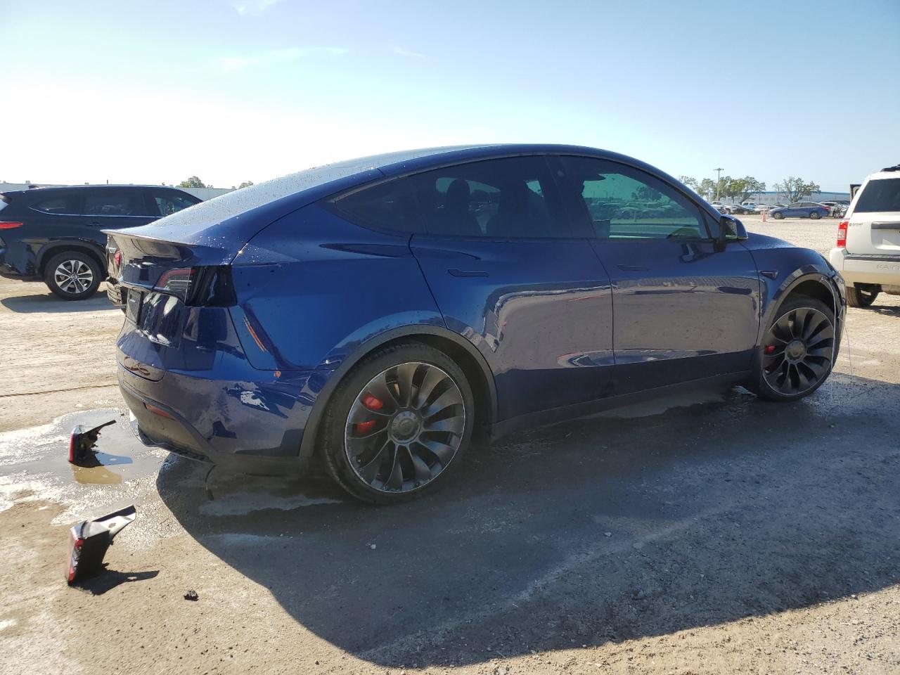 2022 TESLA MODEL Y  VIN:7SAYGDEF6NF451089