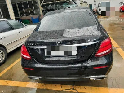 2017 Mercedes-Benz E 220 VIN: