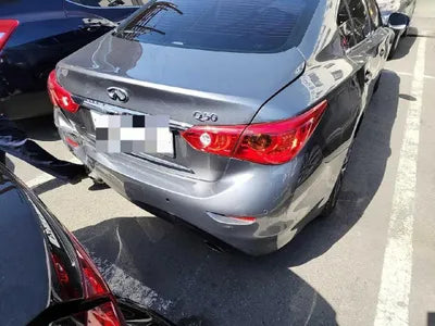 2015 Infiniti Q50 VIN: