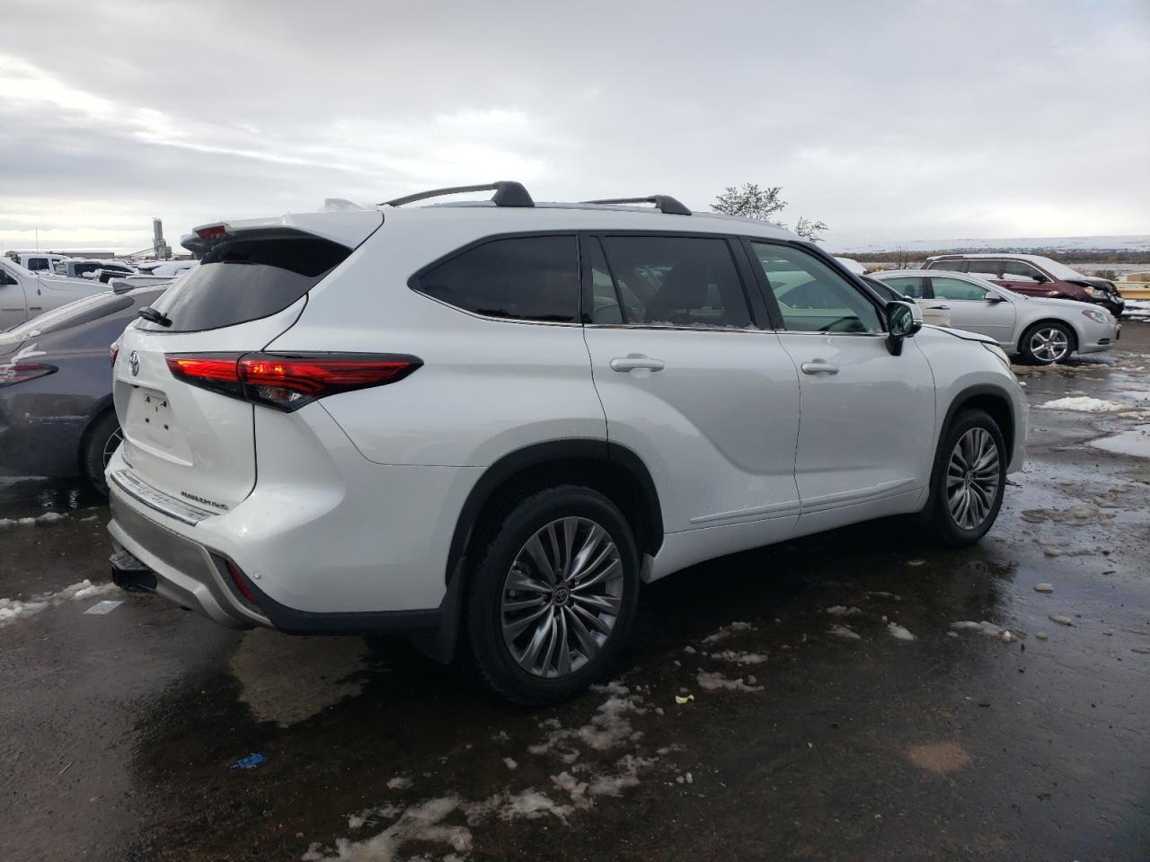 2023 TOYOTA HIGHLANDER L VIN:5TDKDRBH0PS003993