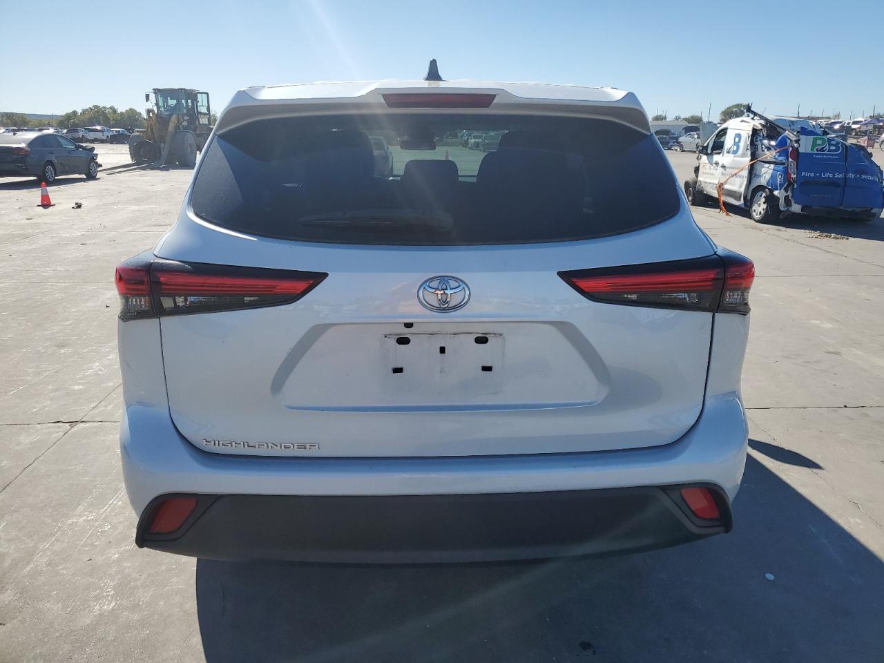 2022 TOYOTA HIGHLANDER L VIN:5TDCZRAH2NS117305