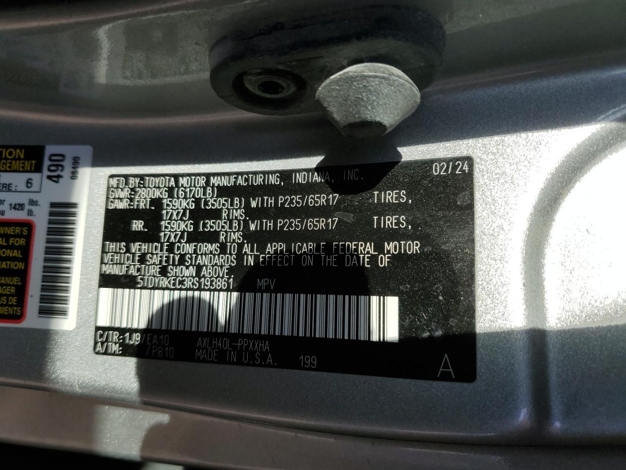 2024 TOYOTA SIENNA XLE VIN:5TDYRKEC3RS193861