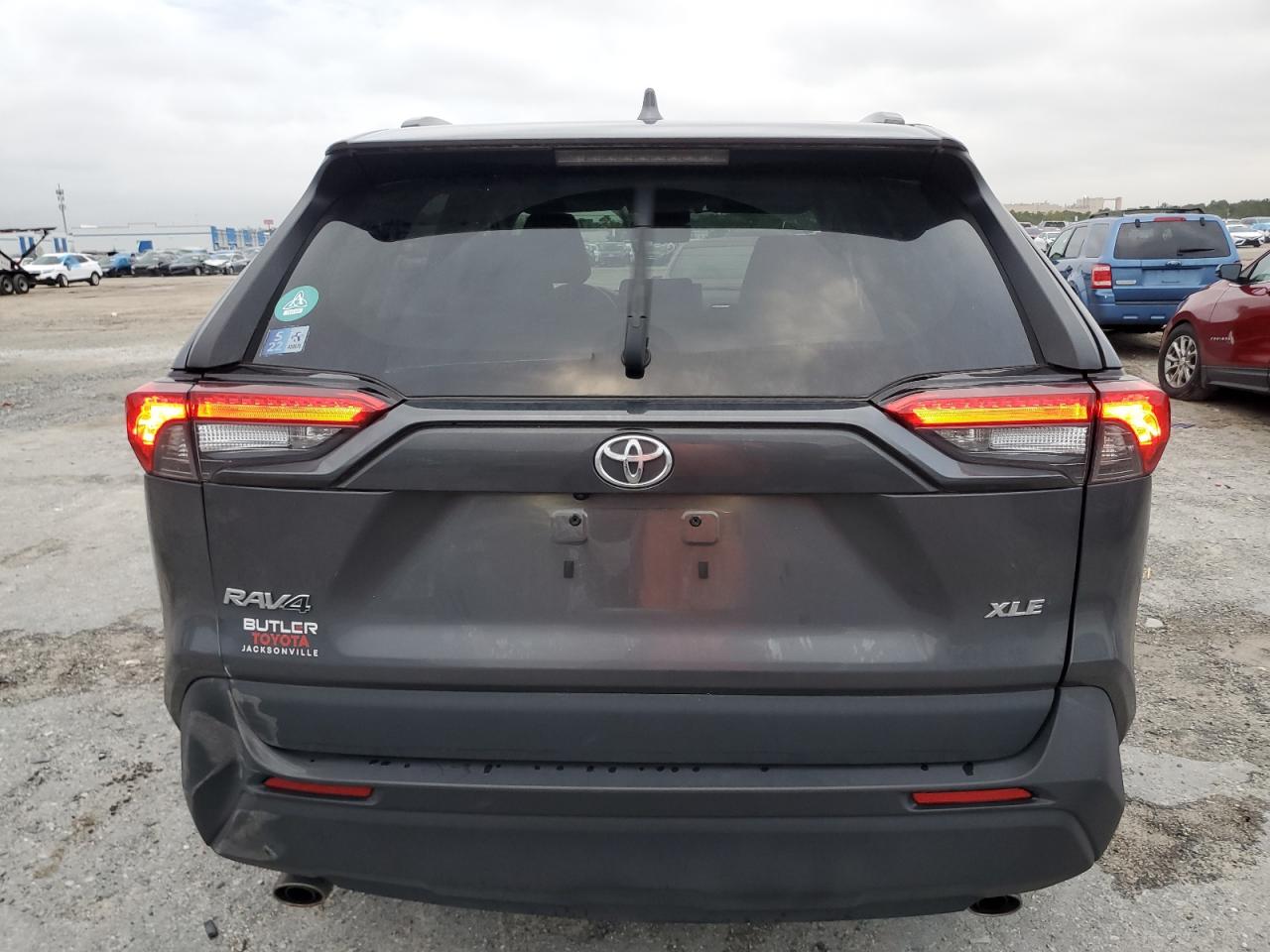 2022 TOYOTA RAV4 XLE VIN:2T3W1RFV6NC175050